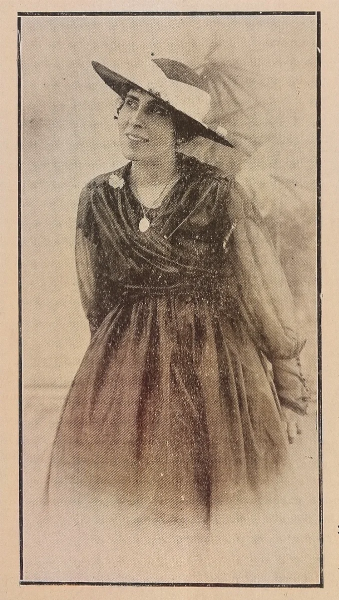 Gabriela Bussenius, 1917 — 1917 | Chile de Ayer
