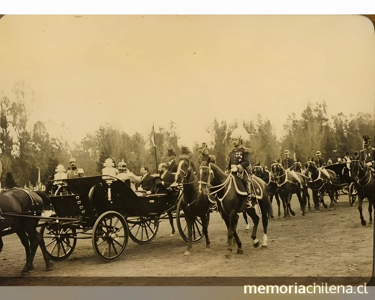 Emiliano Figueroa Larraín en Centenario de la Independencia, 1910 — 1910 | Chile de Ayer