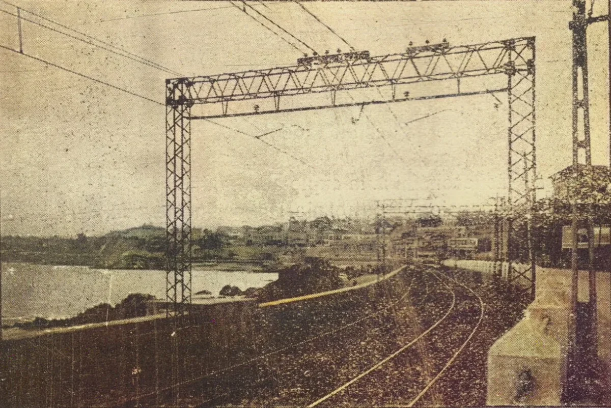 De Santiago a Valparaíso por las vías eléctricas, entre Viña del Mar y Valparaíso, circa 1929 — aprox. 1929 | Chile de Ayer