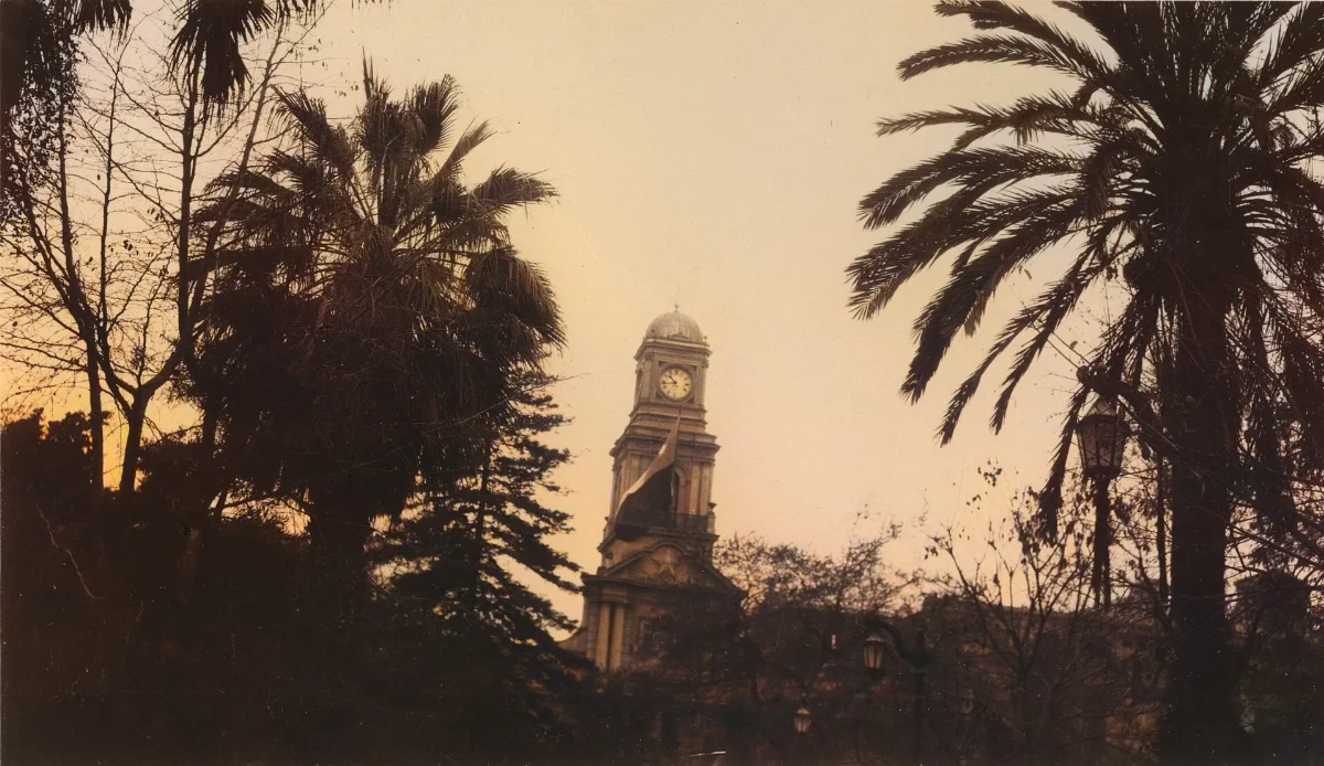 Palacio de la Real Audiencia de Santiago, usado como oficina de Correos — Década de 1940 | Chile de Ayer
