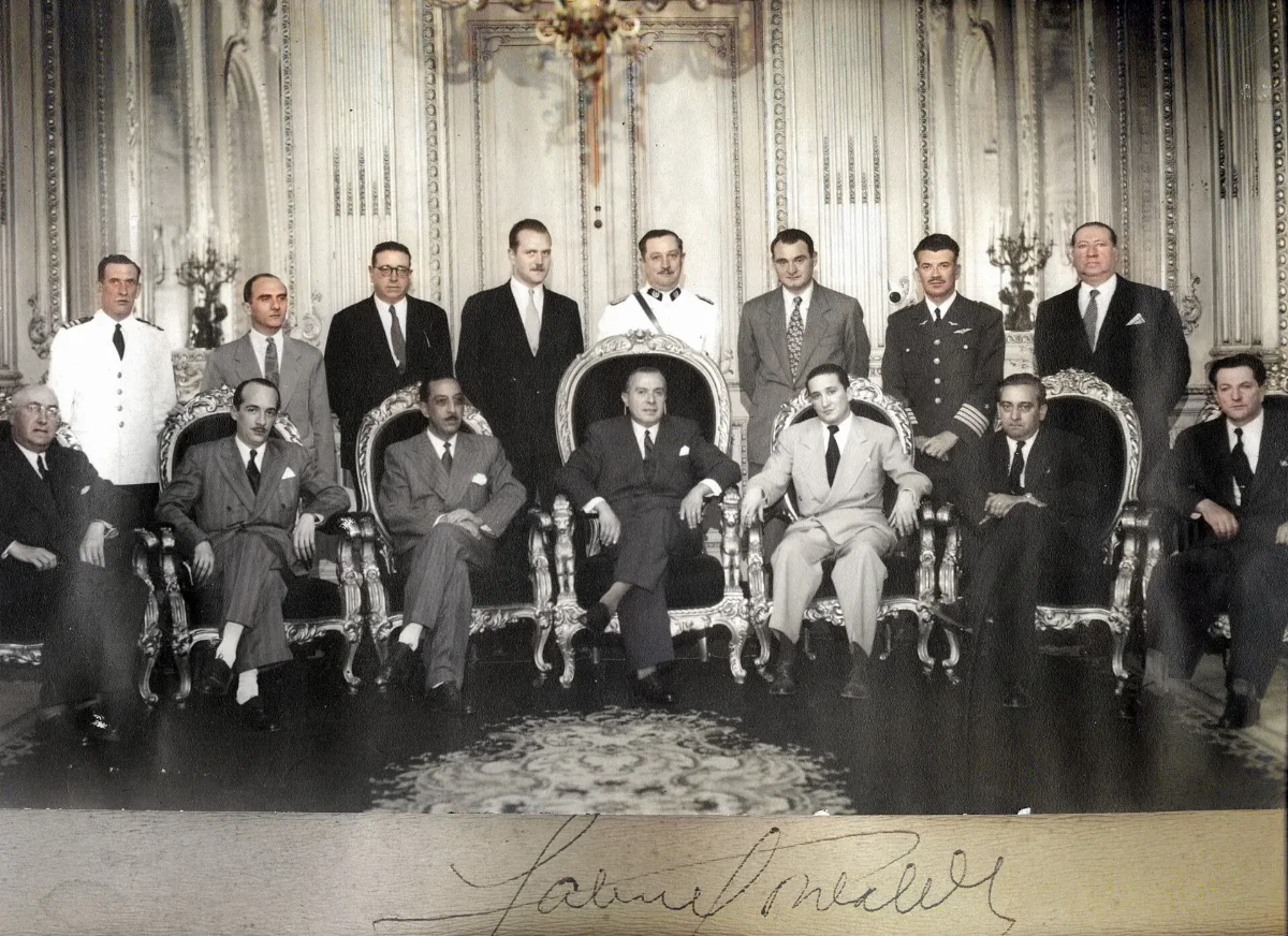 Gabinete del Viceministro del Presidente González Videla — aprox. 1940 | Chile de Ayer
