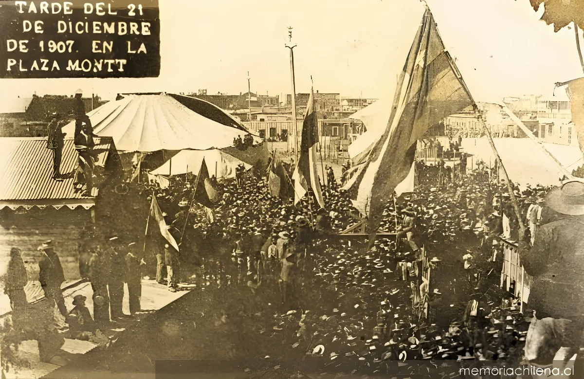 Concentración de personas en Iquique, 1907 — 1907 | Chile de Ayer