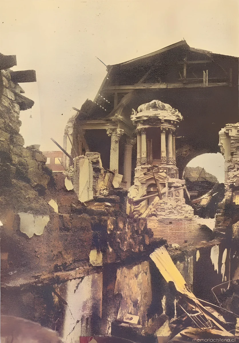 Interior de la Iglesia de la Merced, Valparaíso tras el terremoto de 1906 — 1906 | Chile de Ayer