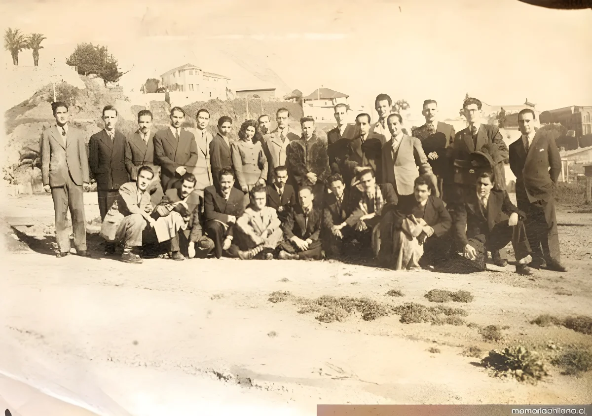 Falange Nacional, reunión en el litoral central, 1944 — 1944 | Chile de Ayer