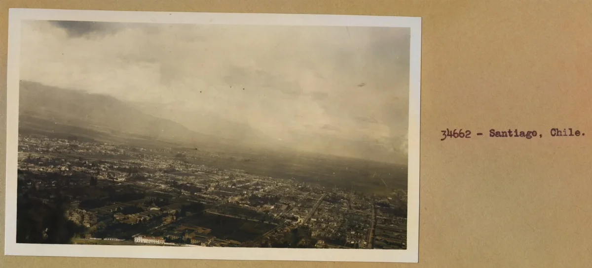 Vista de Santiago desde el Cerro San Cristóbal hacia el sur — aprox. 1870–1930 | Chile de Ayer