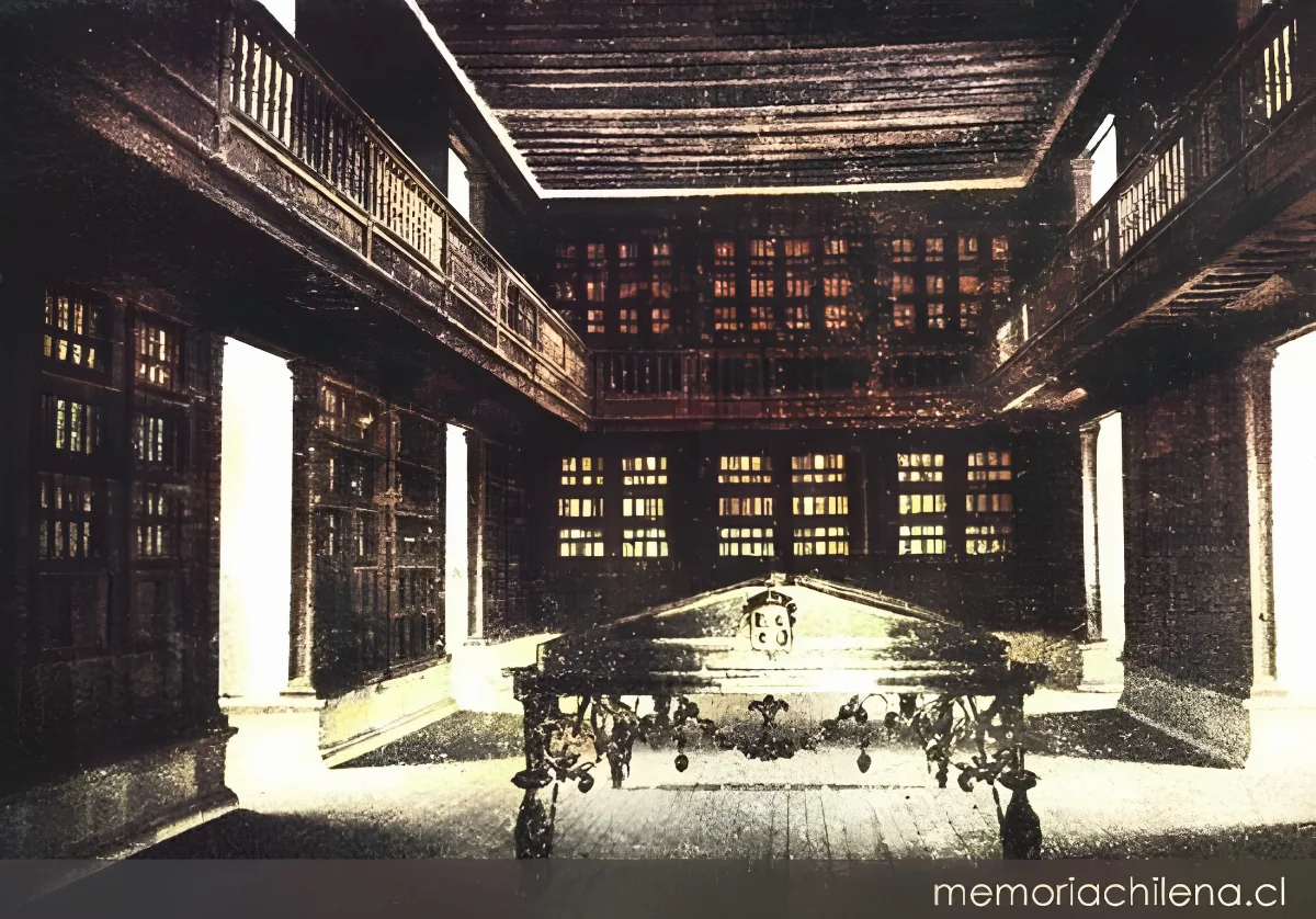 Interior Archivo de Indias de Sevilla, hacia 1928 — 1928 | Chile de Ayer