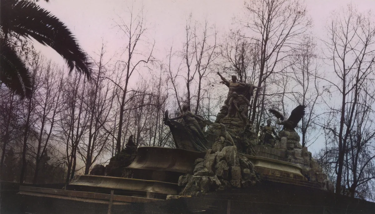 Fuente Alemana en el Parque Forestal, Santiago de Chile — aprox. 1870–1930 | Chile de Ayer