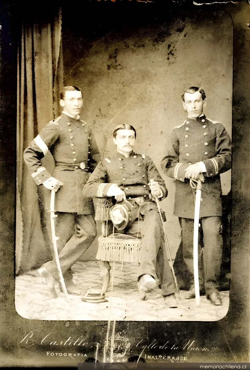 Luis D'Orto con Rafael y Luis Benavente, 1879 — 1879 | Chile de Ayer
