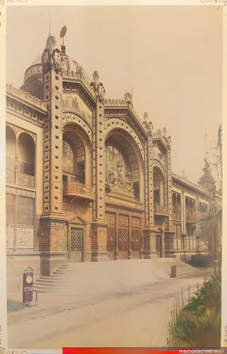 Puerta de entrada al pabellón de Argentina, 1889 — 1889 | Chile de Ayer