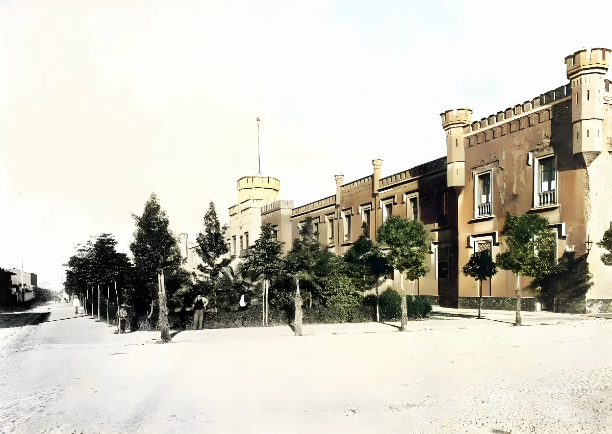 Cuartel de Policía, Santiago de Chile, 1904 — aprox. 1904–1930 | Chile de Ayer
