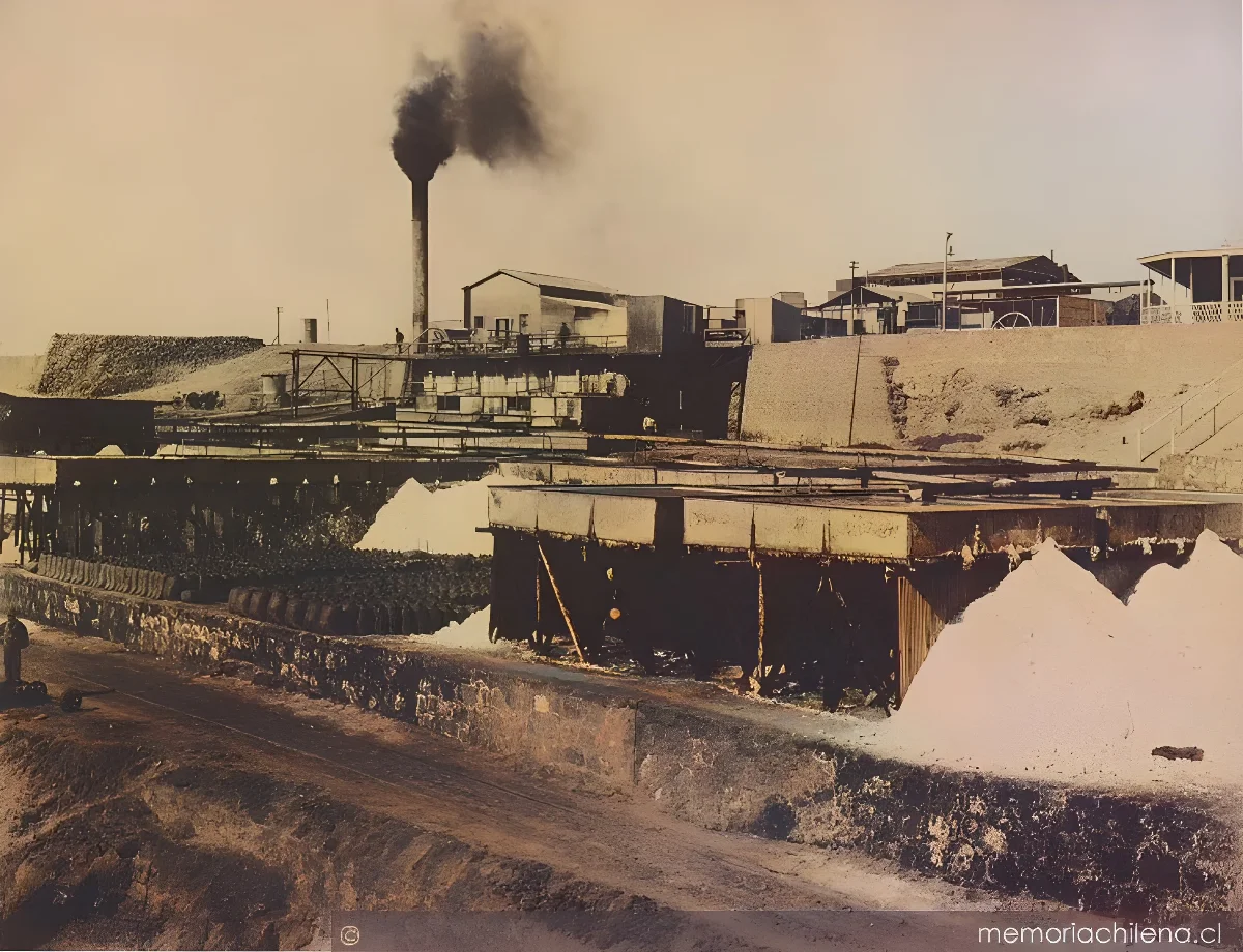 Maquinaria y bateas de cristalización de salitre: Oficina Salitrera Jaspampa: Tarapacá, 1889 — 1889 | Chile de Ayer