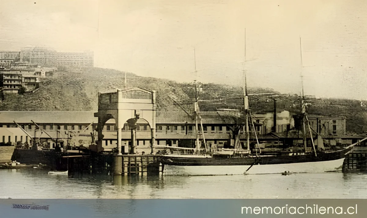 Muelle de Valparaíso, 1910 — 1910 | Chile de Ayer