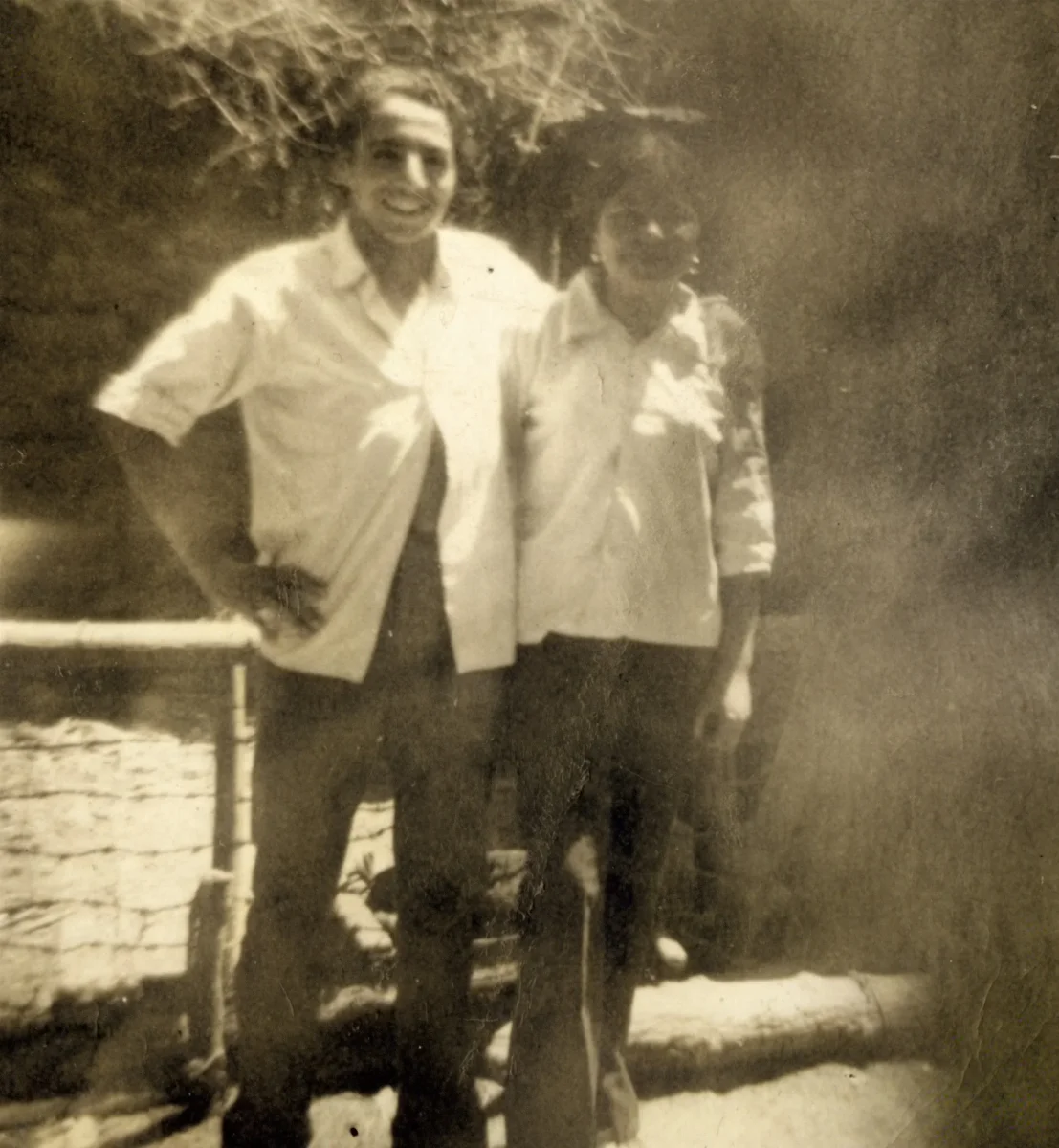 Rafael Osandandón y amiga — Pocuro — 1958 | Chile de Ayer