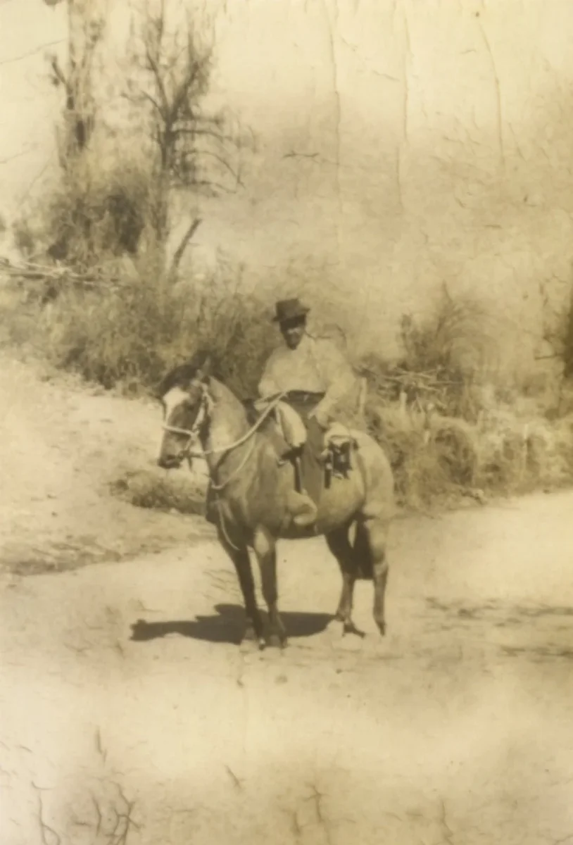 Hombre a caballo — Calle Larga — 1960 | Chile de Ayer