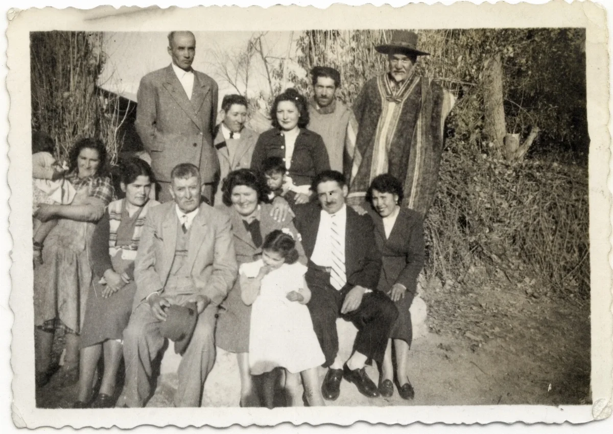 Familiares y amigos — 1945 | Chile de Ayer