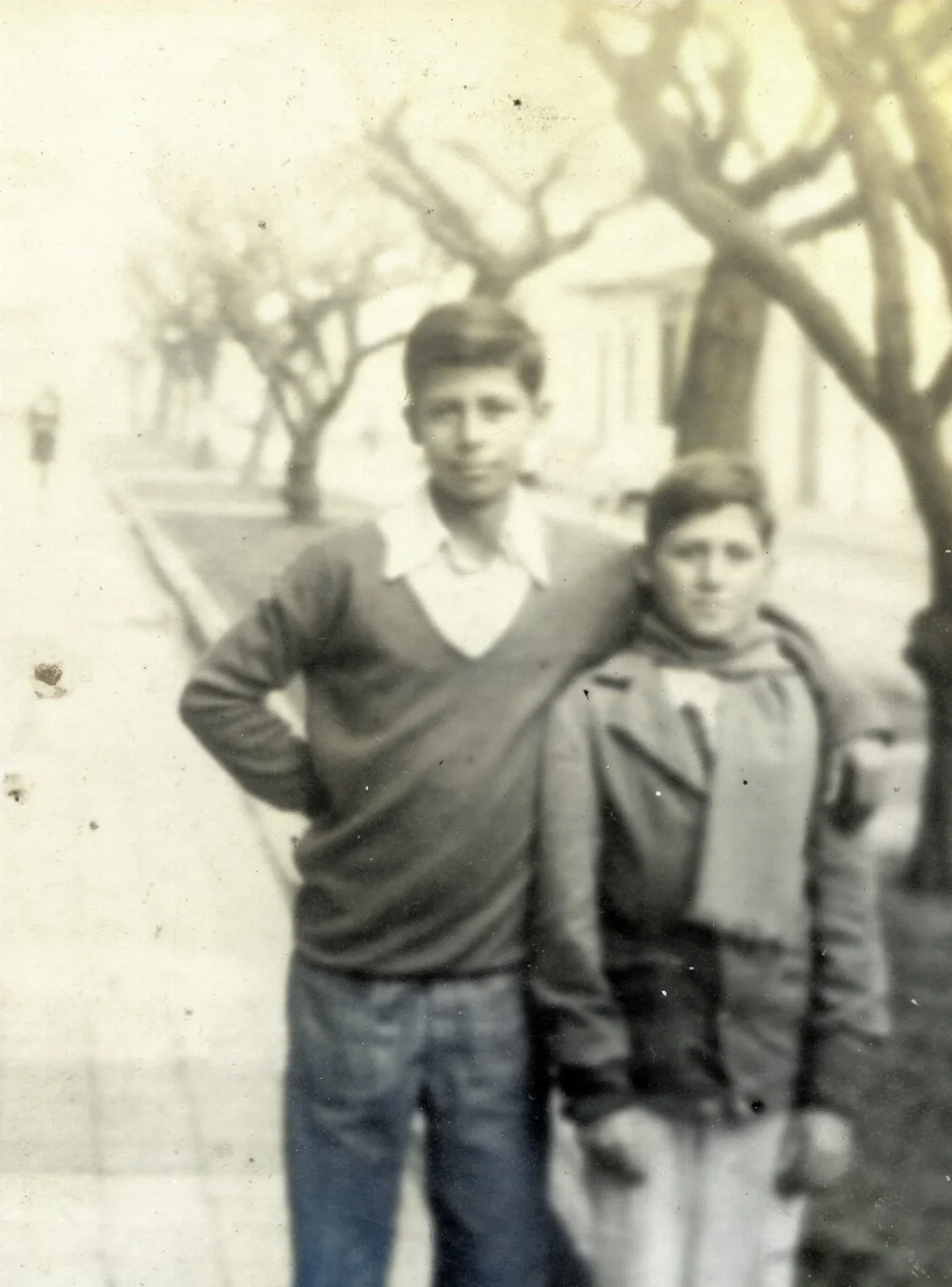 Mujer con niño en Calle Larga — Calle Larga — 1960 | Chile de Ayer