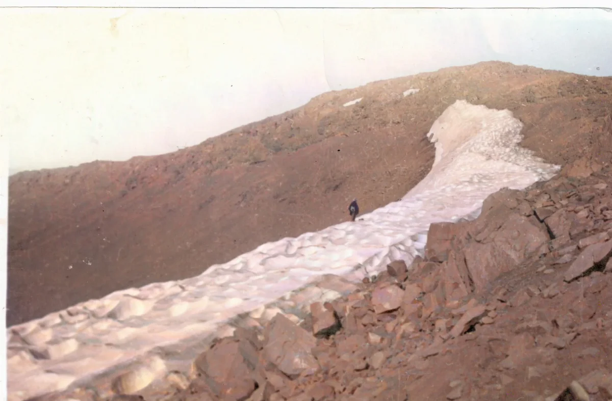 Abuelo Benjamin en la cordillera de Los Andes — Calle Larga — aprox. 1960 | Chile de Ayer