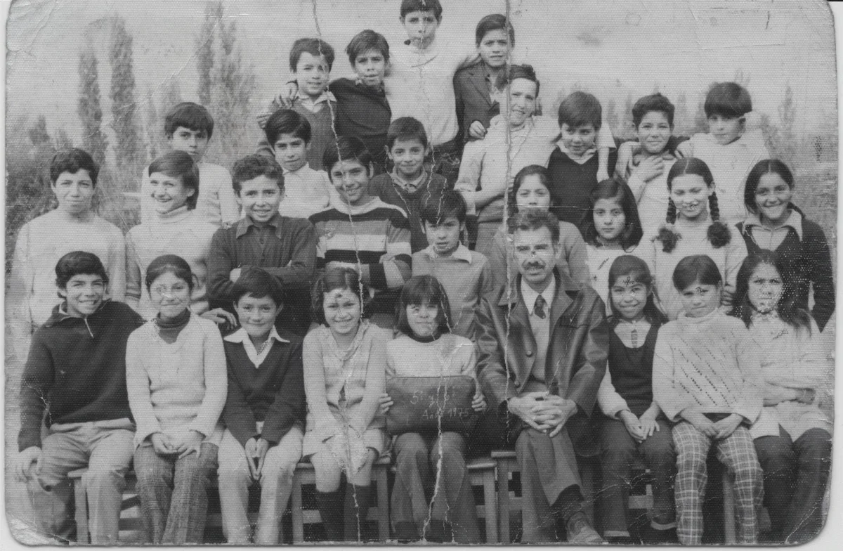 Recuerdo compañeros de curso y profesor — Pocuro — 1975 | Chile de Ayer