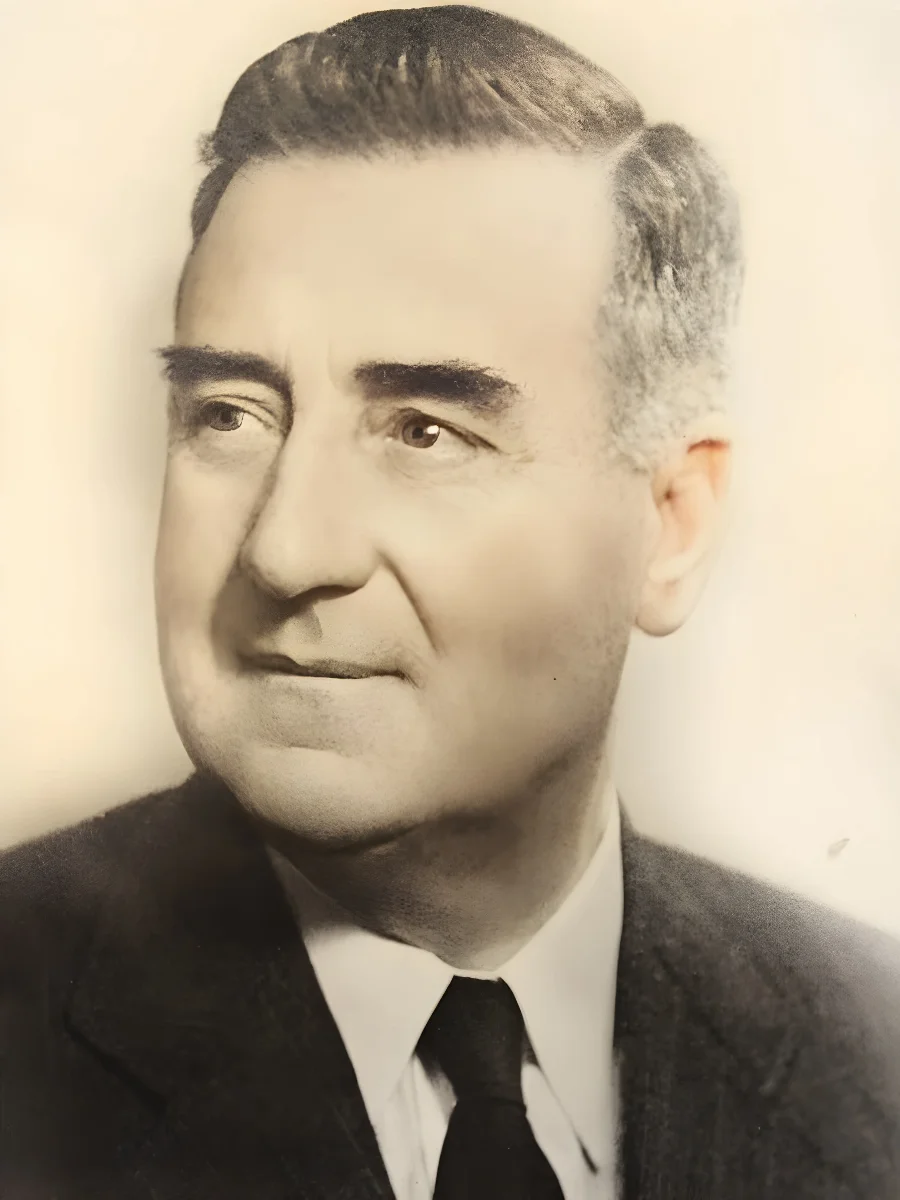 Hugo Jordán Guerra — Calle Larga — aprox. 1960 | Chile de Ayer