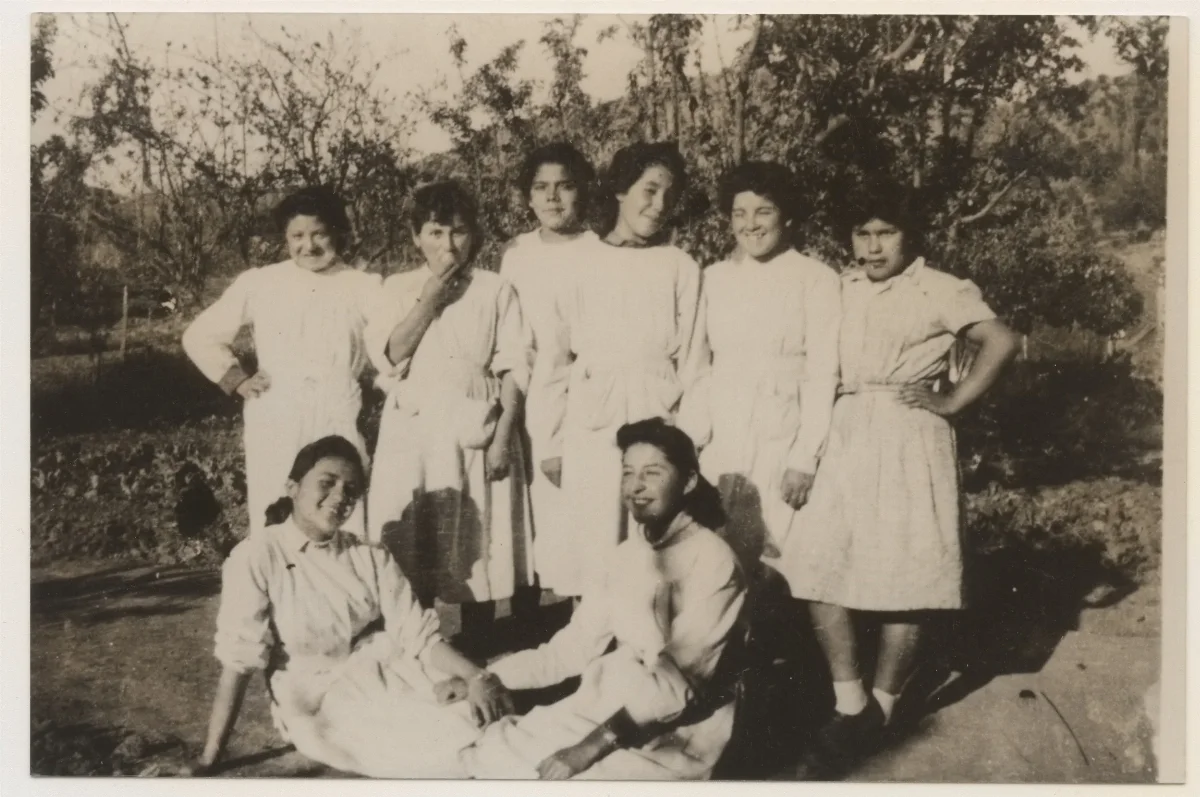 Compañeras de curso, Escuela Técnica Femenina de Los Andes — Los Andes — 1963 | Chile de Ayer