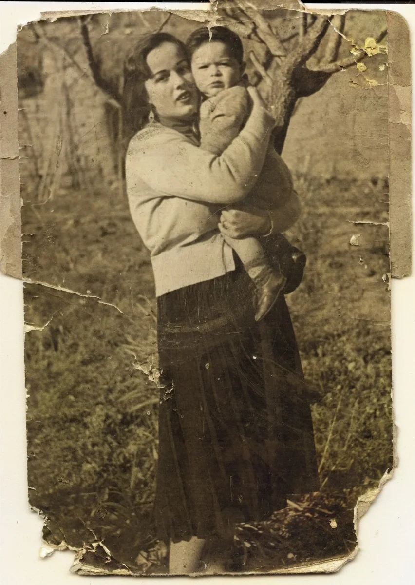 Madrina con su ahijado — Calle Larga — 1957 | Chile de Ayer