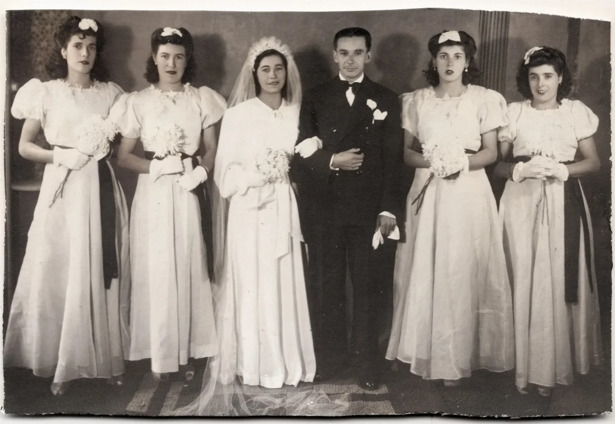 Novios y damas de honor — Calle Larga — 1944 | Chile de Ayer
