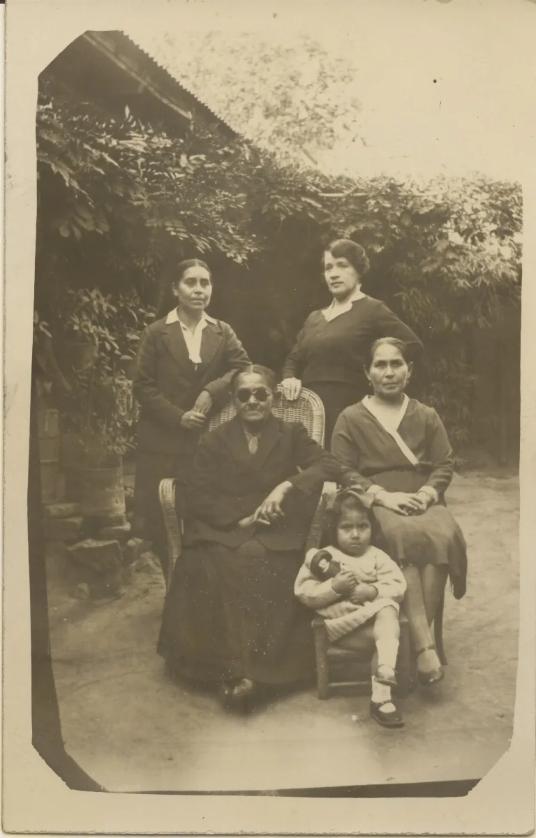 Familia Clavijo — Calle Larga — 1920 | Chile de Ayer