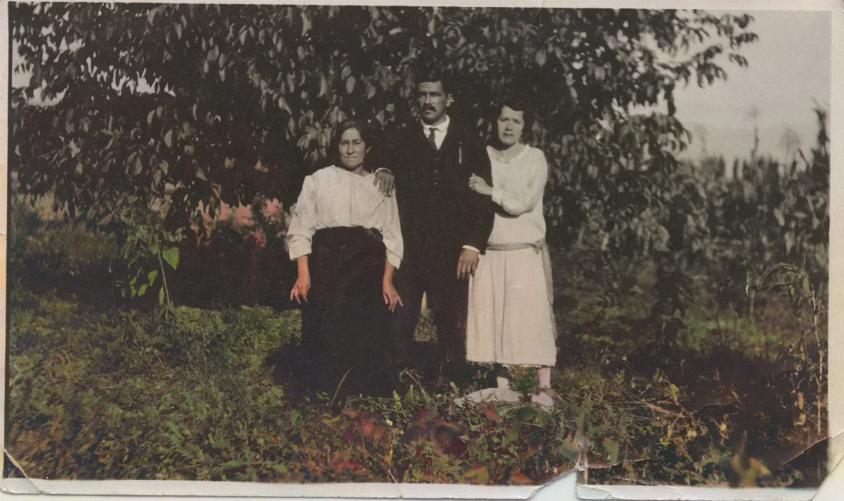 Familia Contreras Clavijo — Calle Larga — 1920 | Chile de Ayer