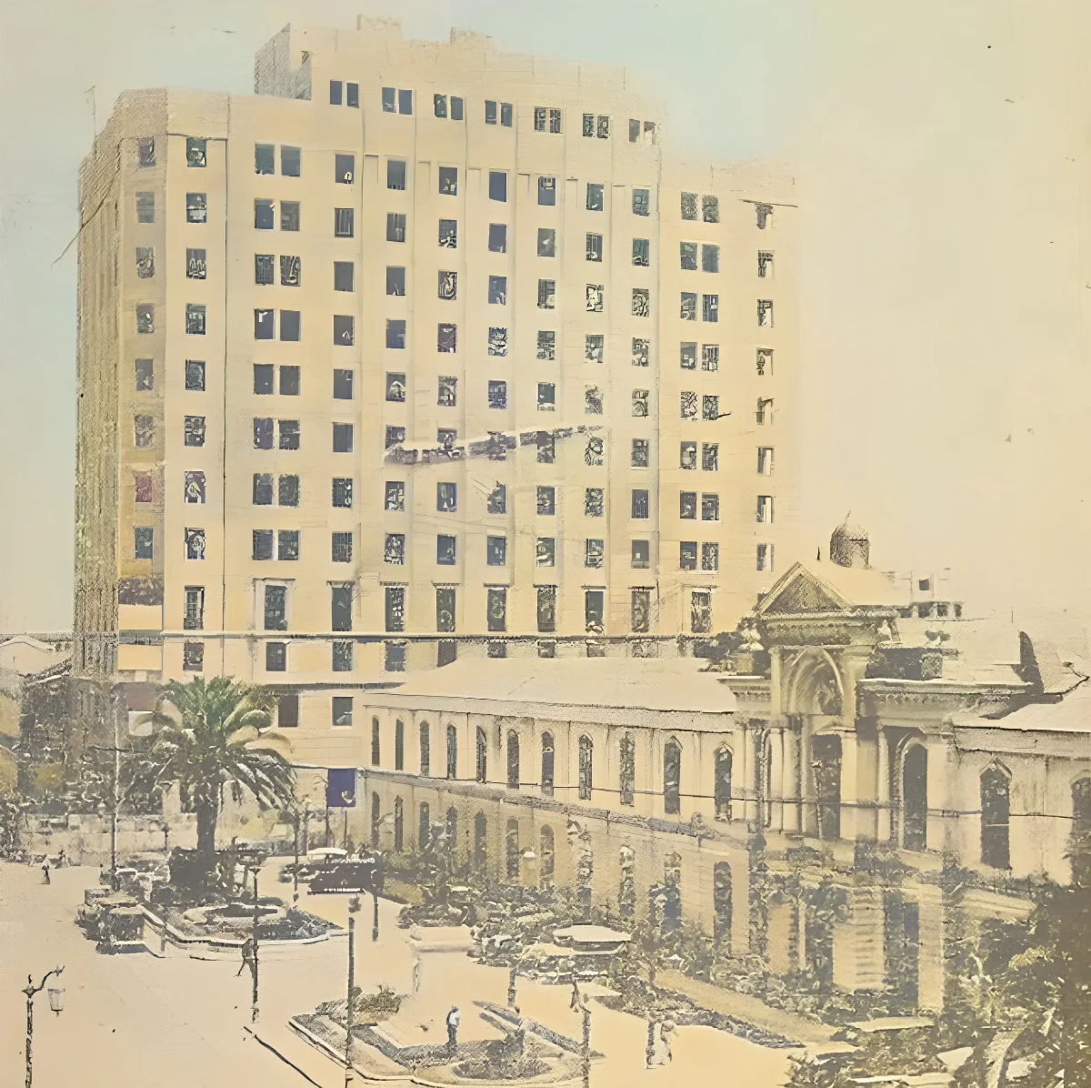 El edificio del Ministerio de Hacienda, nuevo rascacielos que será el principal ornato del Barrio Cívico — aprox. 1934 | Chile de Ayer