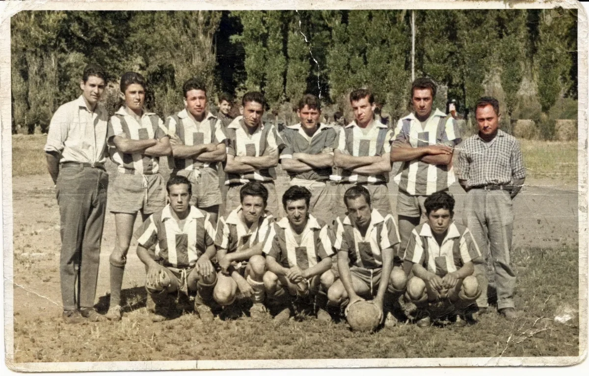 Equipo de futbol "Los Chefs" — Calle Larga — 1966 | Chile de Ayer