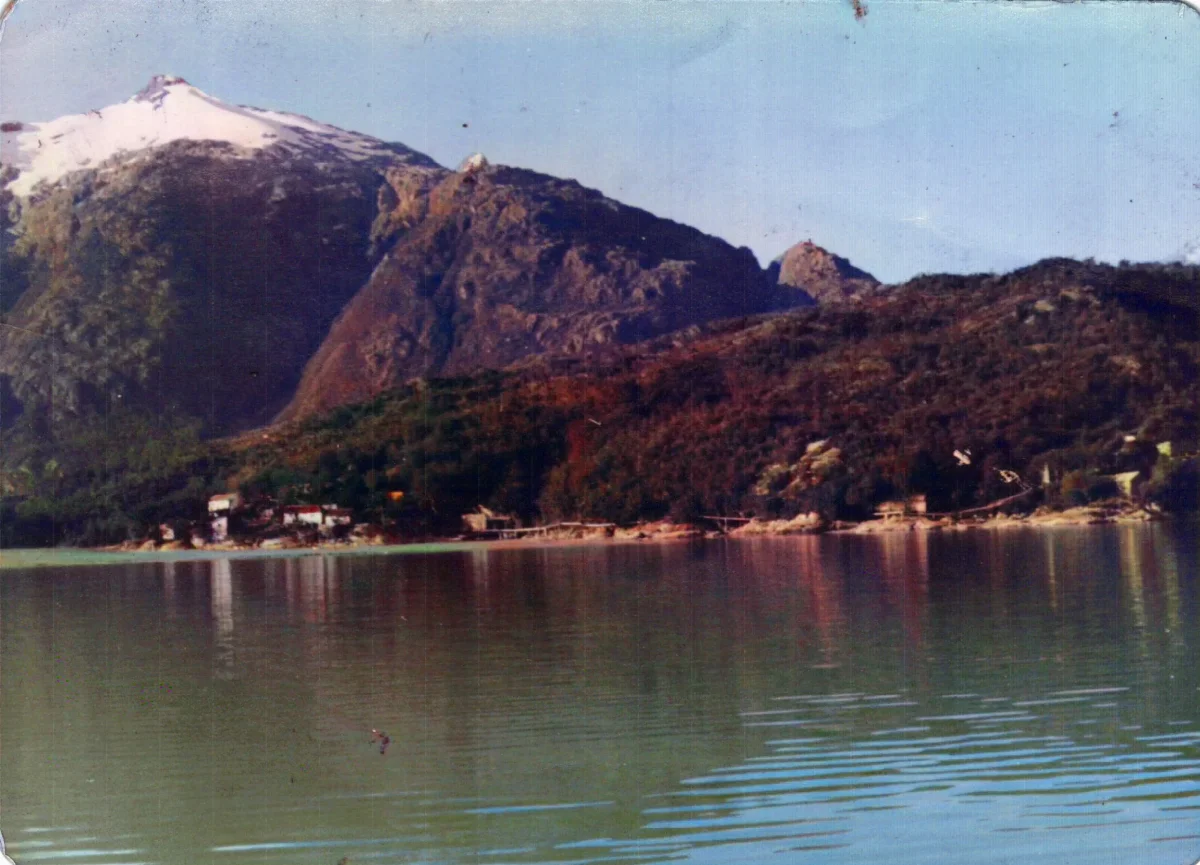 costanera de tortel — Caleta Tortel — 1988 | Chile de Ayer