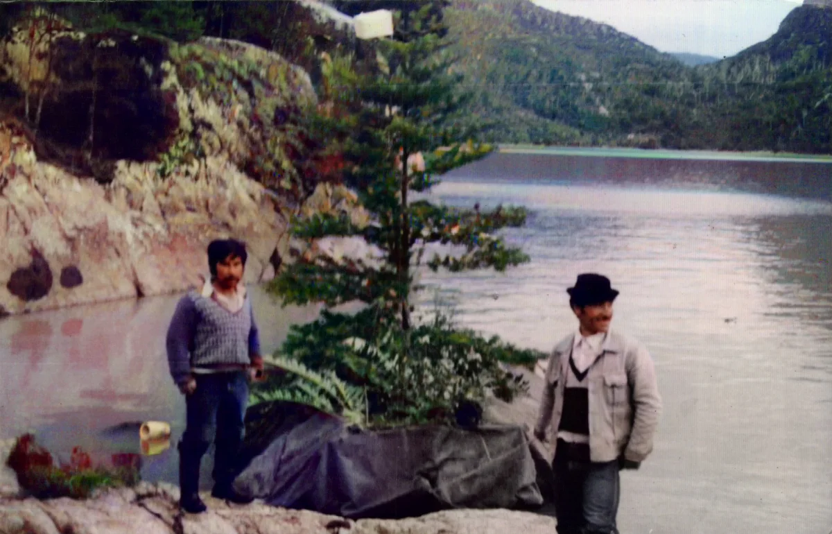 Bote alegorico, Aniversario del pueblo — Caleta Tortel — 1982 | Chile de Ayer