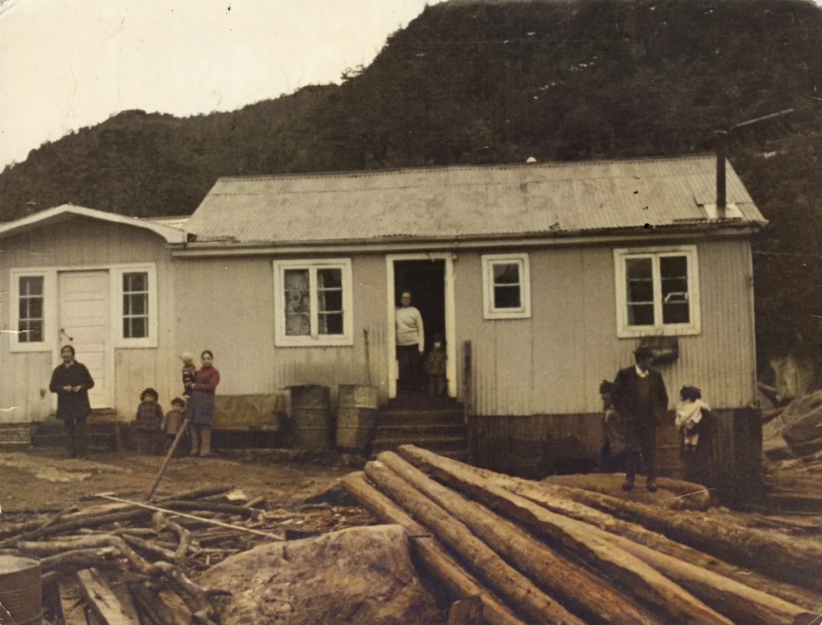 TORT319 — Caleta Tortel — 1976 | Chile de Ayer