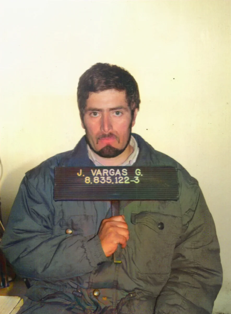 Foto Registro Civil — Caleta Tortel — 2000 | Chile de Ayer