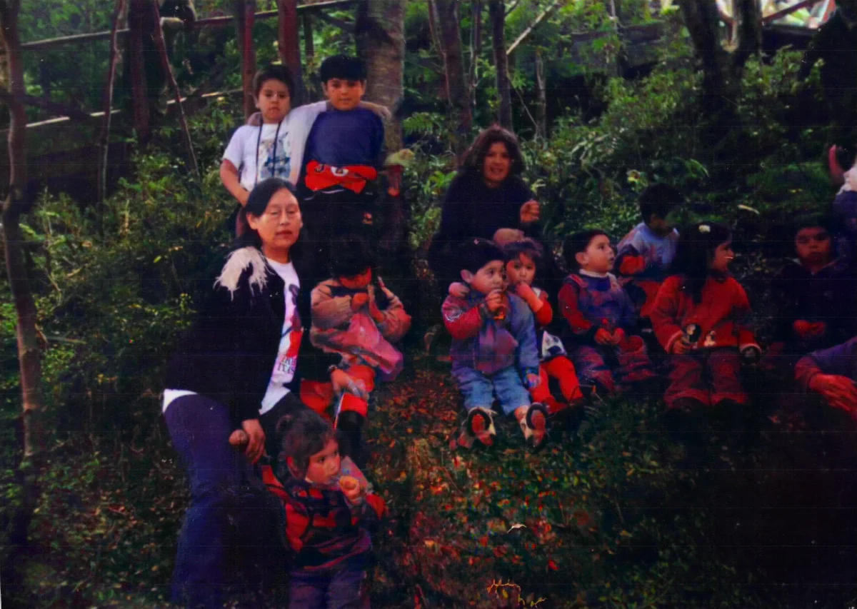 Niños del Jardin Infantil — Caleta Tortel — 1999 | Chile de Ayer