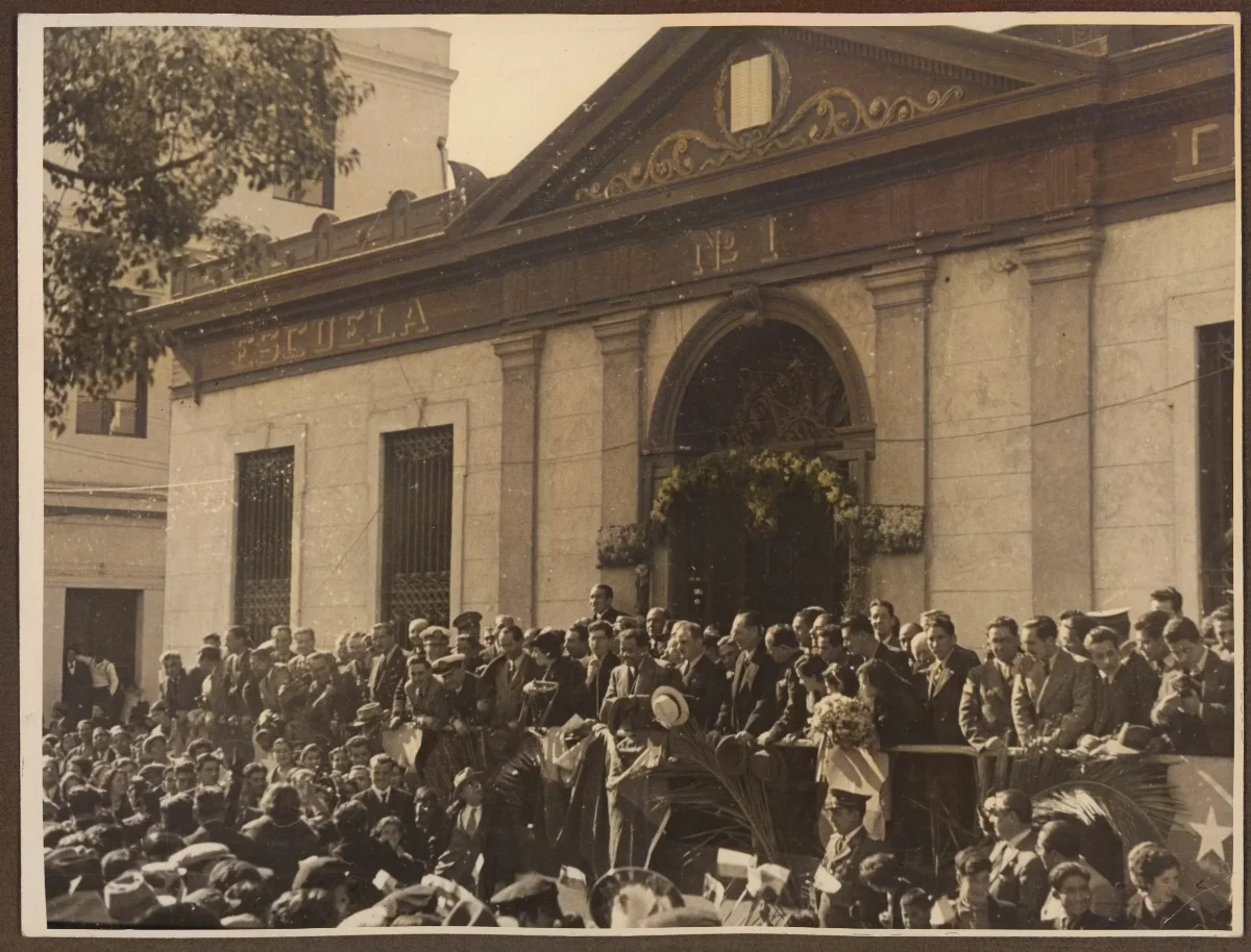 Visita del presidente a la escuela Nº1 — 1939 | Chile de Ayer