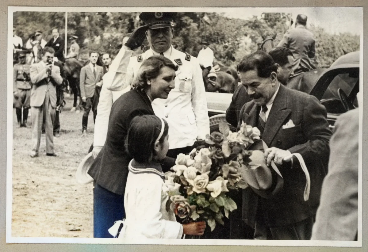 Presidente Pedro Aguirre Cerda en acto de conmemoración del Día de la Raza — 1939 | Chile de Ayer
