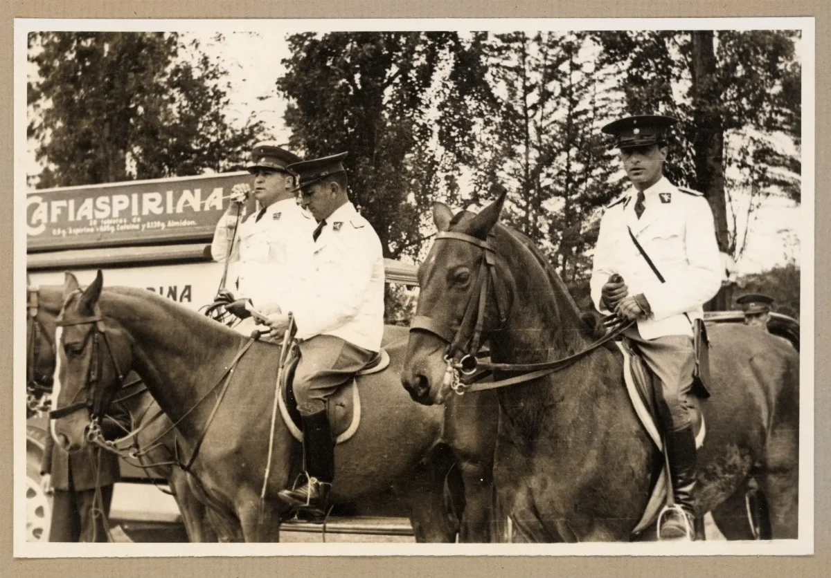 Presidente Pedro Aguirre Cerda en acto de conmemoración del Día de la Raza — 1939 | Chile de Ayer