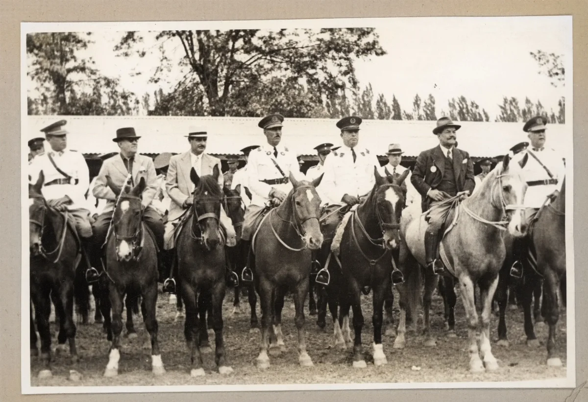 Presidente Pedro Aguirre Cerda en acto de conmemoración del Día de la Raza — 1939 | Chile de Ayer