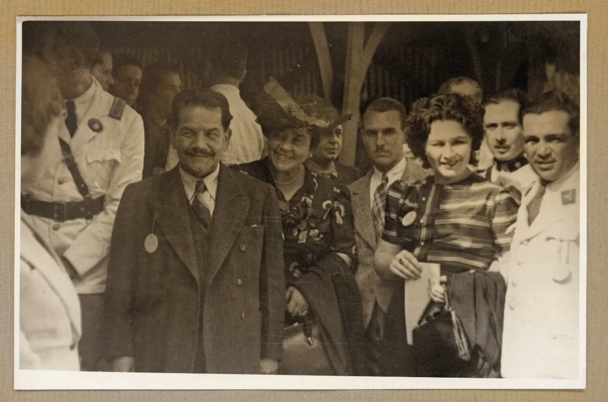 Presidente Pedro Aguirre Cerda en conmemoración del Día de la Raza — 1939 | Chile de Ayer