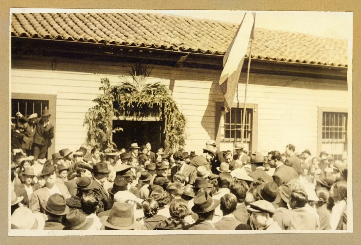 Recepción presidencial en la escuela pública de Lota — Lota — 1939 | Chile de Ayer