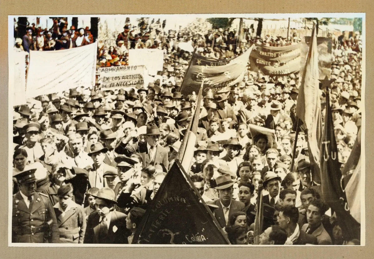 Concentración pública en acto cívico de Lota — Lota — aprox. 1940 | Chile de Ayer