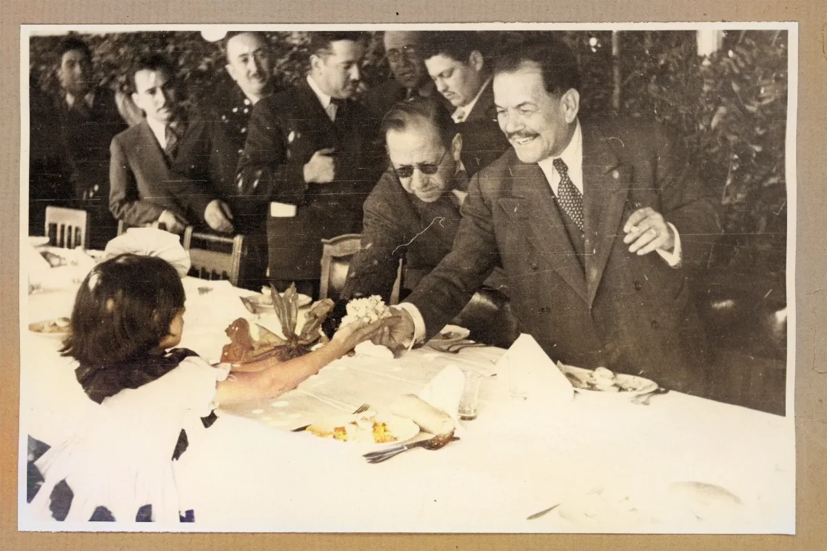 Presidente Pedro Aguirre Cerda en banquete oficial en Lota — Lota — aprox. 1940 | Chile de Ayer
