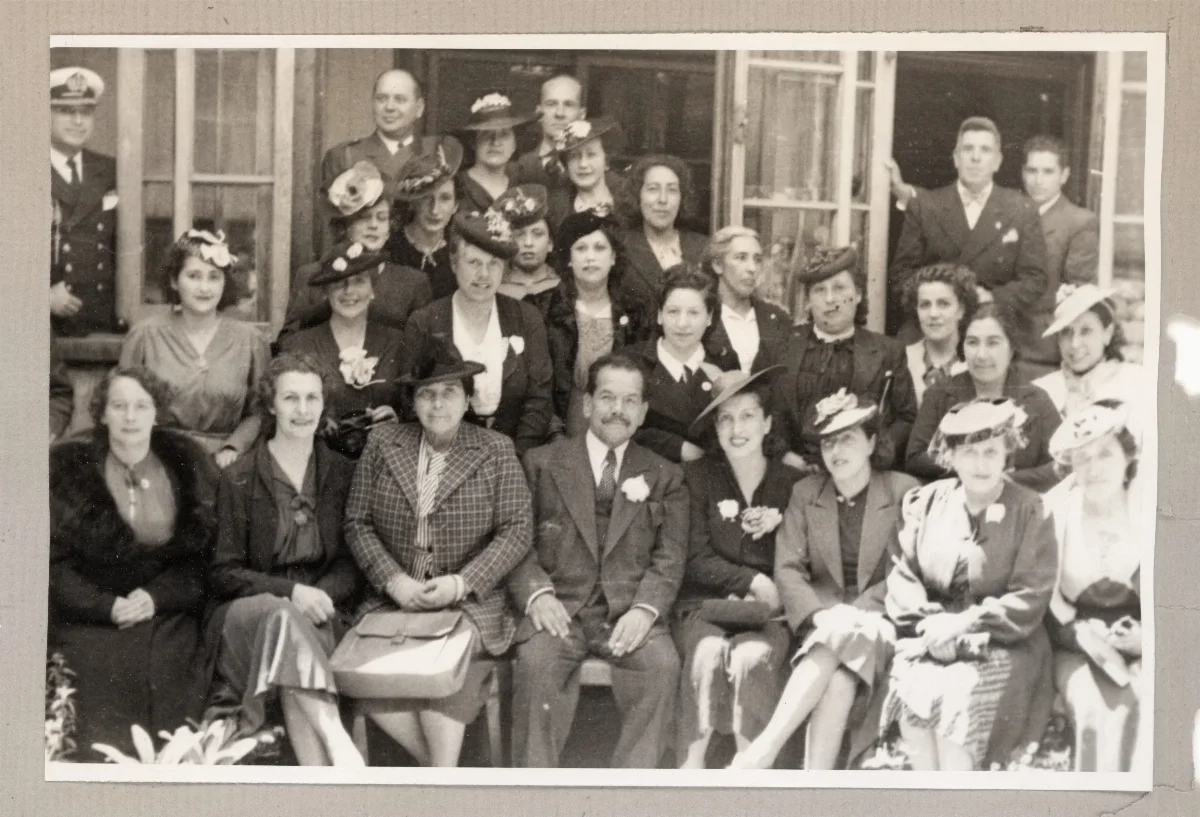 Recepción presidencial con delegación de mujeres de Lota — Lota — 1939 | Chile de Ayer