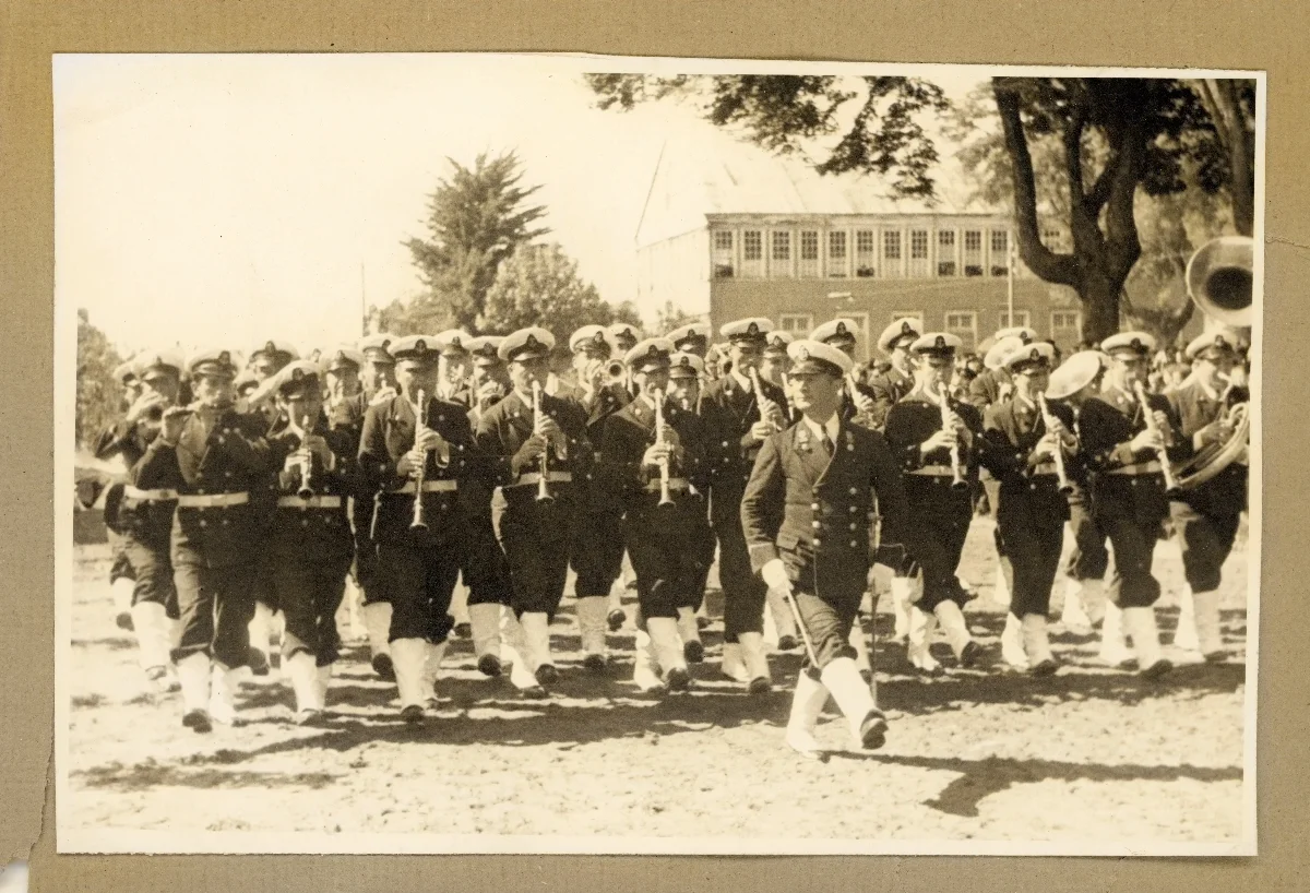 Desfile de homenaje al presidente Pedro Aguirre Cerda — Castro — 1939 | Chile de Ayer