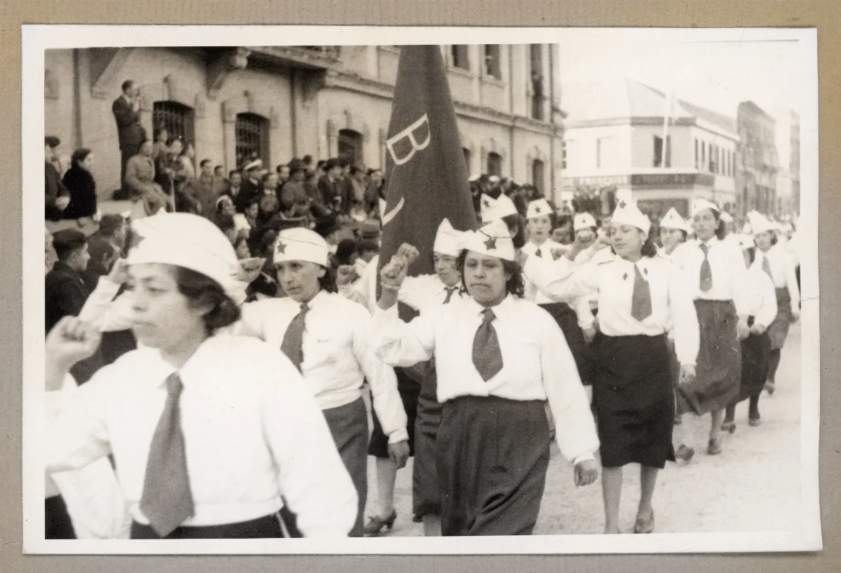Acto cívico masivo en Punta Arenas con autoridades presidenciales — Punta Arenas — 1939 | Chile de Ayer