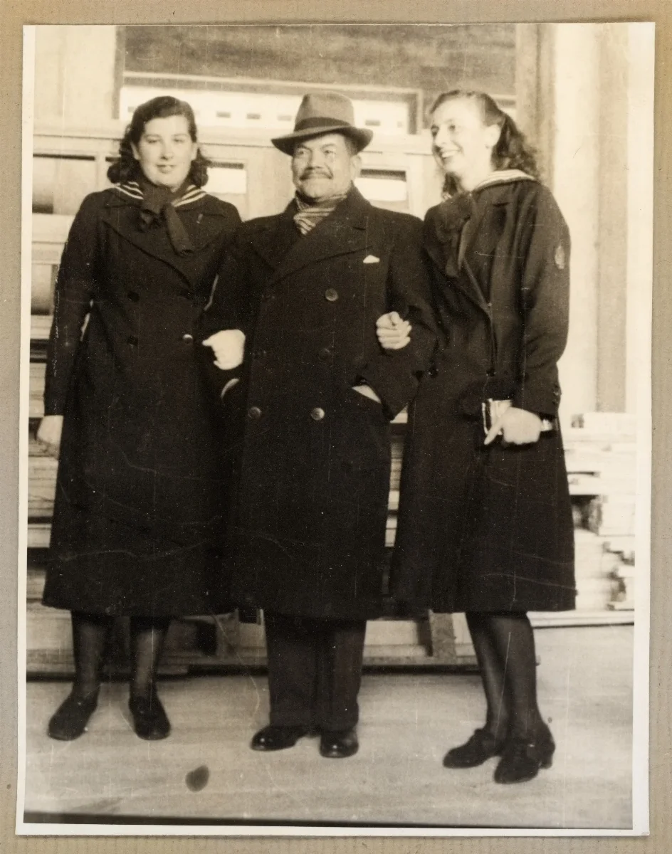 Presidente Pedro Aguirre Cerda con autoridades locales en Punta Arenas, 1939 — Punta Arenas — 1939 | Chile de Ayer