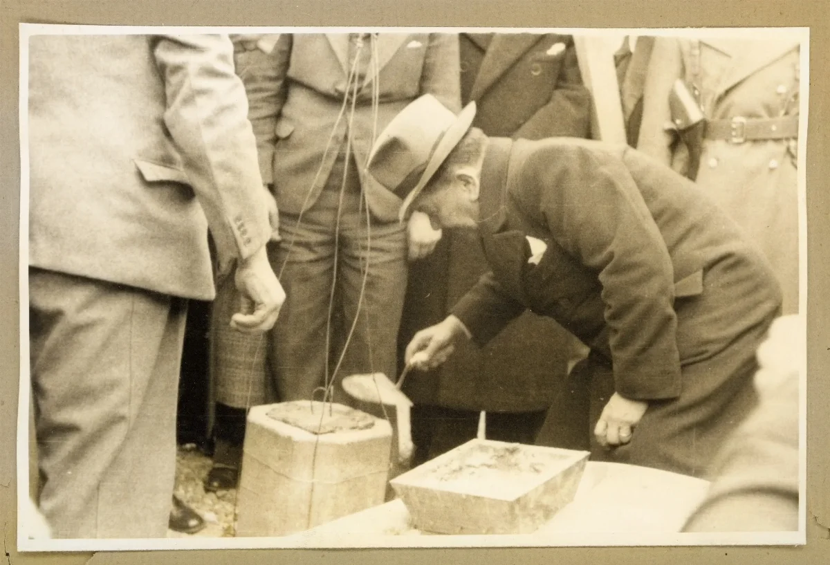 Presidente Pedro Aguirre Cerda en acto de distribución de canastas — aprox. 1939 | Chile de Ayer