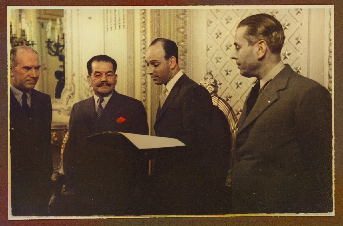 Presidente Pedro Aguirre Cerda en acto de recepción oficial con autoridades — Viña del Mar — 1940 | Chile de Ayer