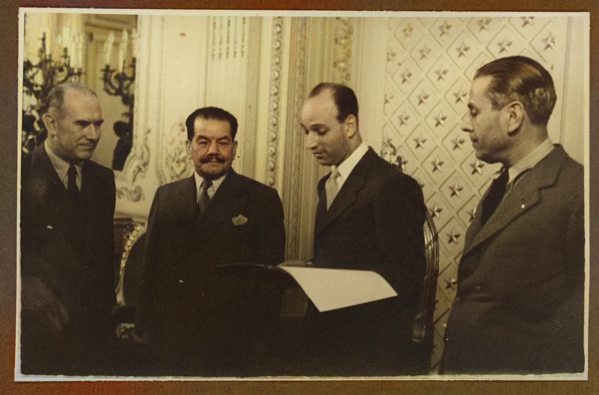 Acto oficial de presentación de documento — Viña del Mar — 1940 | Chile de Ayer